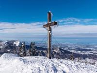 Andachtskreuz mit Schneefahne